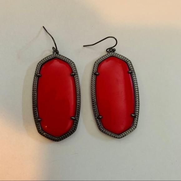 Kendra  Scott Danielle earrings-SOLD - Picture 2 of 2
